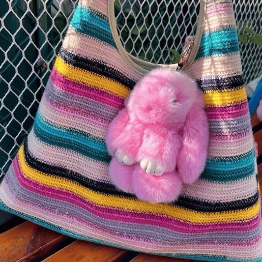 🐰 Handgemaakte Zachte Konijnen PomPom Sleutelhanger – Imitatiebont & Schattig Tasaccessoire!