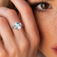 ✨💍 Koop 2 Krijg 1 Gratis 🔥 Geometrische Ovale Maansteen Ring met Zirkonia Accenten – Mystiek, Sprankelend & Tijdloos Elegant! 🌙✨